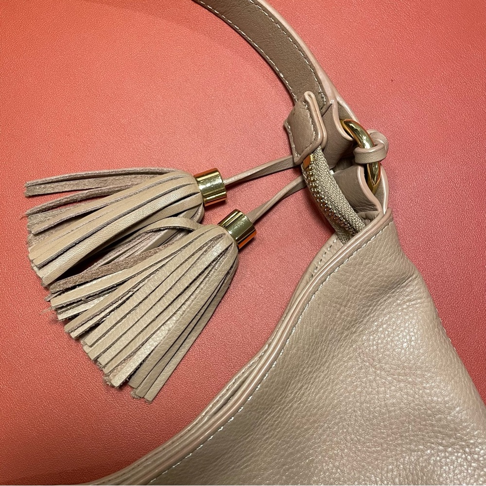 nwot UGG Rae hobo purse - Picture 5 of 9
